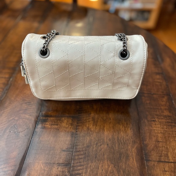 Zara Off-White Quilted Shoulder Bag - Picture 1 of 10
